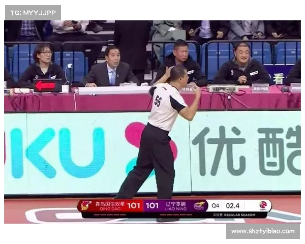 网球比赛裁判误判引发争议 球员与观众反应激烈关注公平公正问题