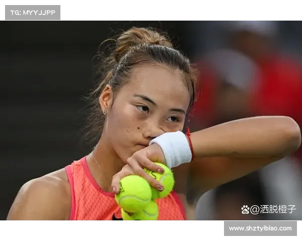 网球比赛淘汰赛激烈展开 选手们拼搏争夺晋级名额展现精彩对决