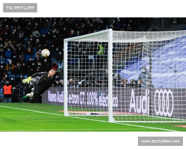 西甲门将精彩扑救集锦 打破纪录的神奇瞬间与技术分析